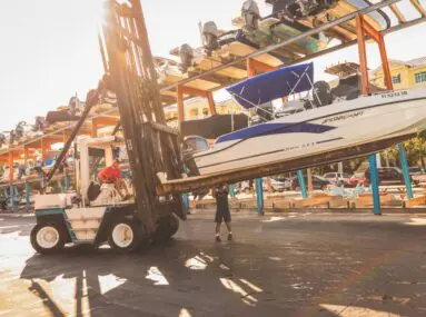 starcraft boat being moved by machinery
