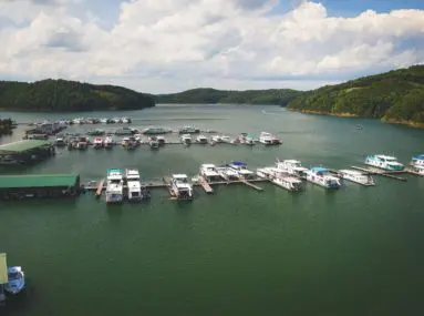 safe harbor grider hill wet slips