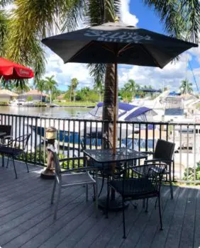 table at cape harbor oyster bar