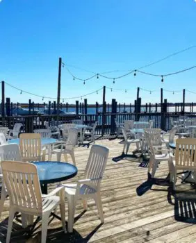 outriggers restaurant patio