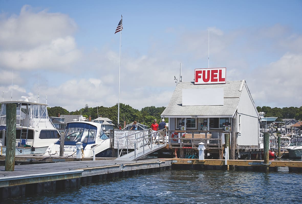 Fuel dock