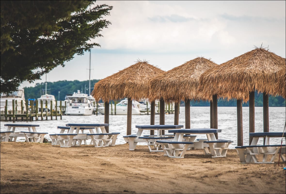 picnic tables at great oak landing