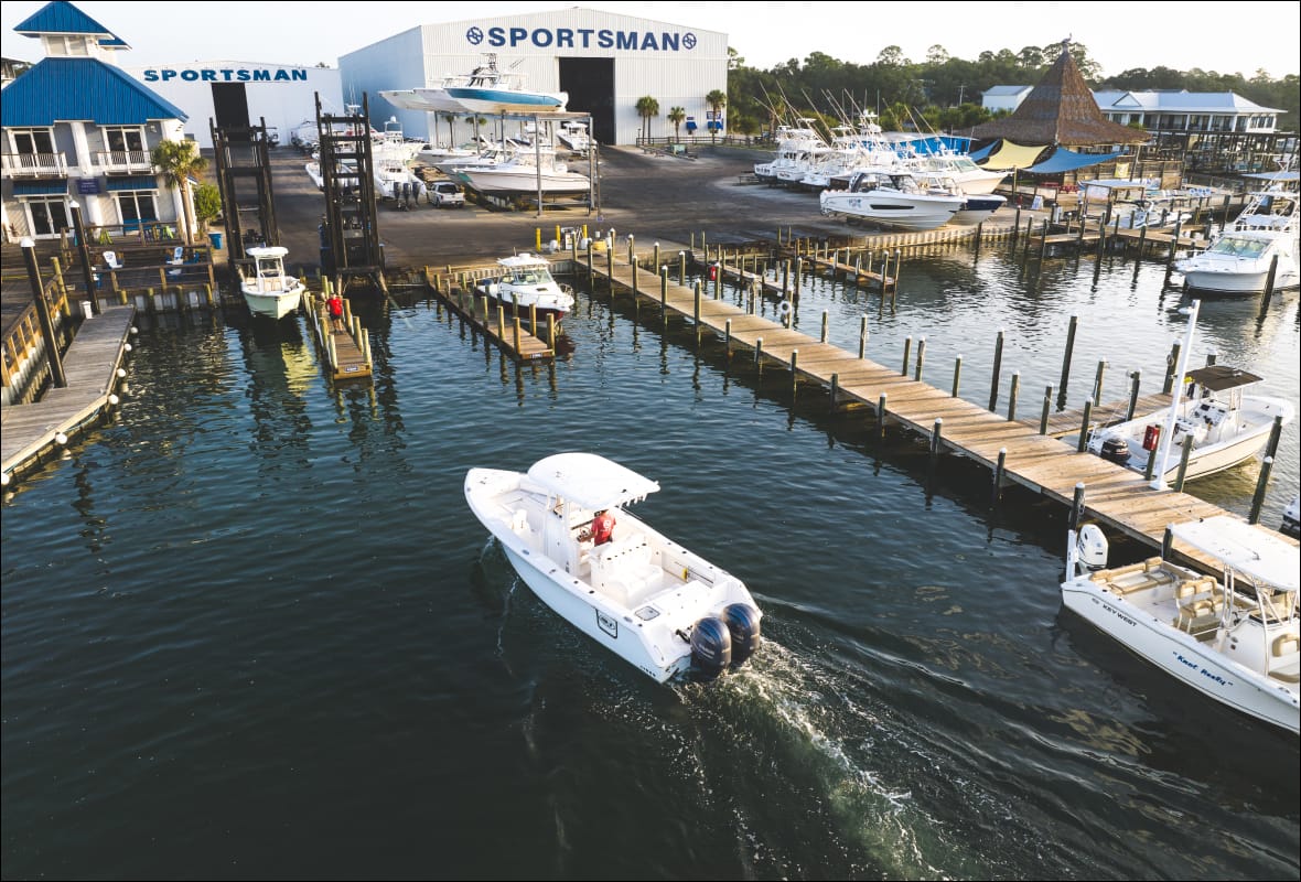 boat pulls in the the dock at safe harbor sportsman
