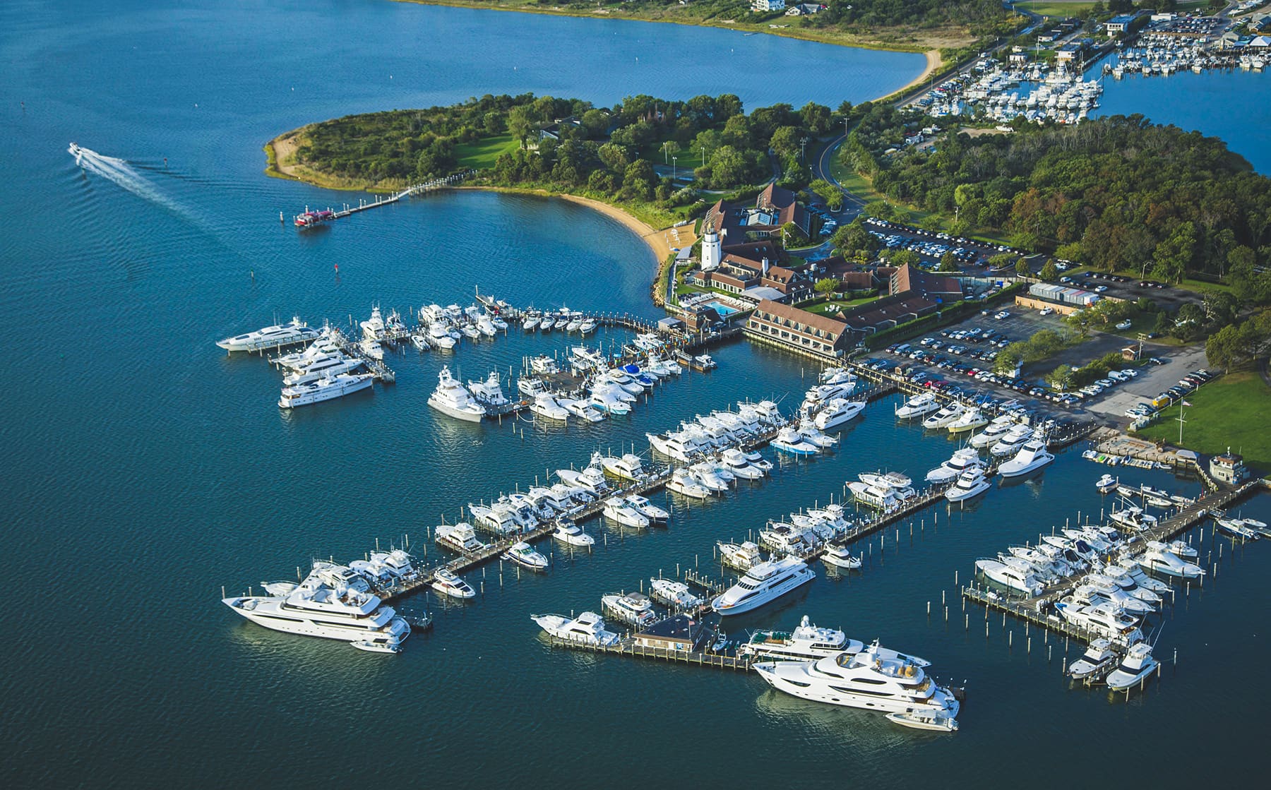 safe harbor montauk yacht club