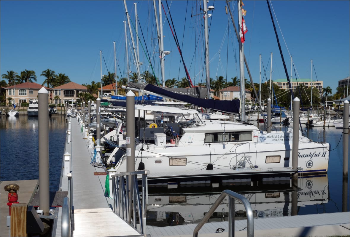 marina boats