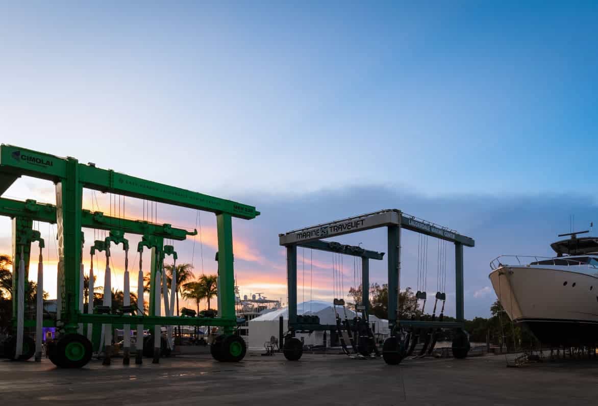 machinery for moving yachts